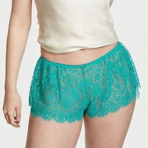 VICTORIA’S Secret DREAM ANGELS Floral Lace Short